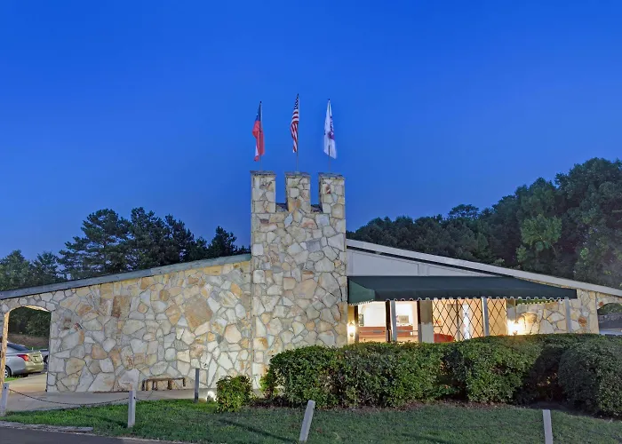 Motel: Knights Inn Austell